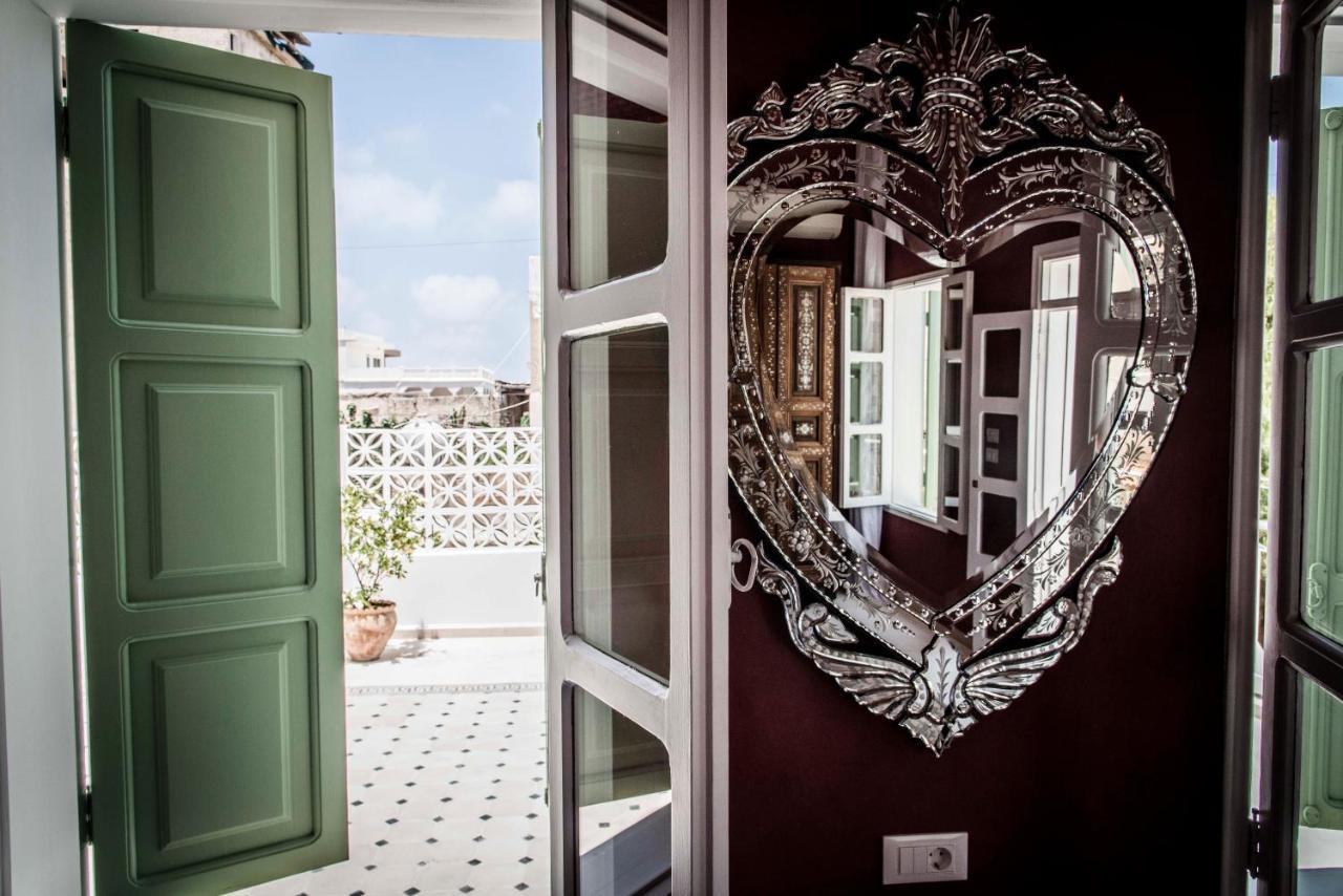 Dar Camelia Bed & Breakfast Tyre Bagian luar foto