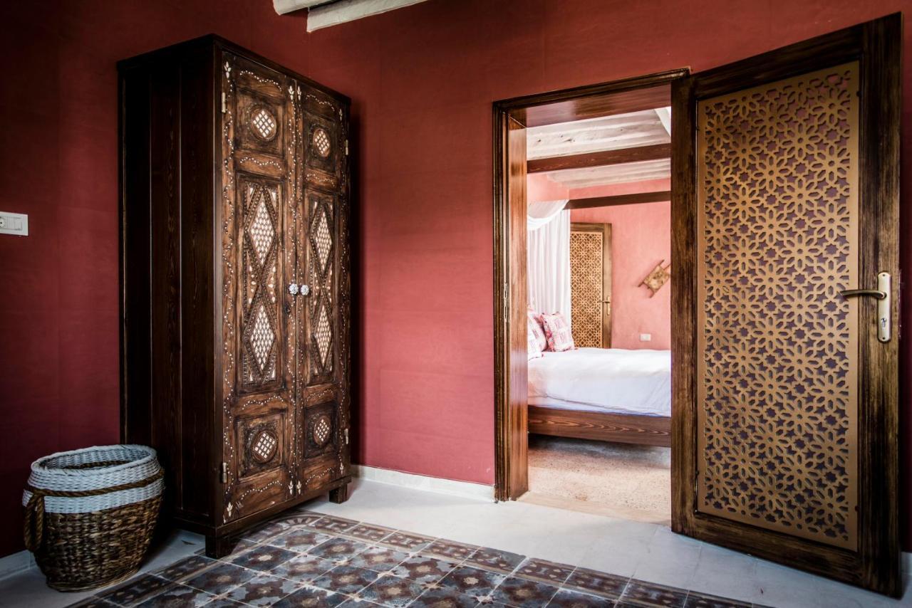Dar Camelia Bed & Breakfast Tyre Bagian luar foto