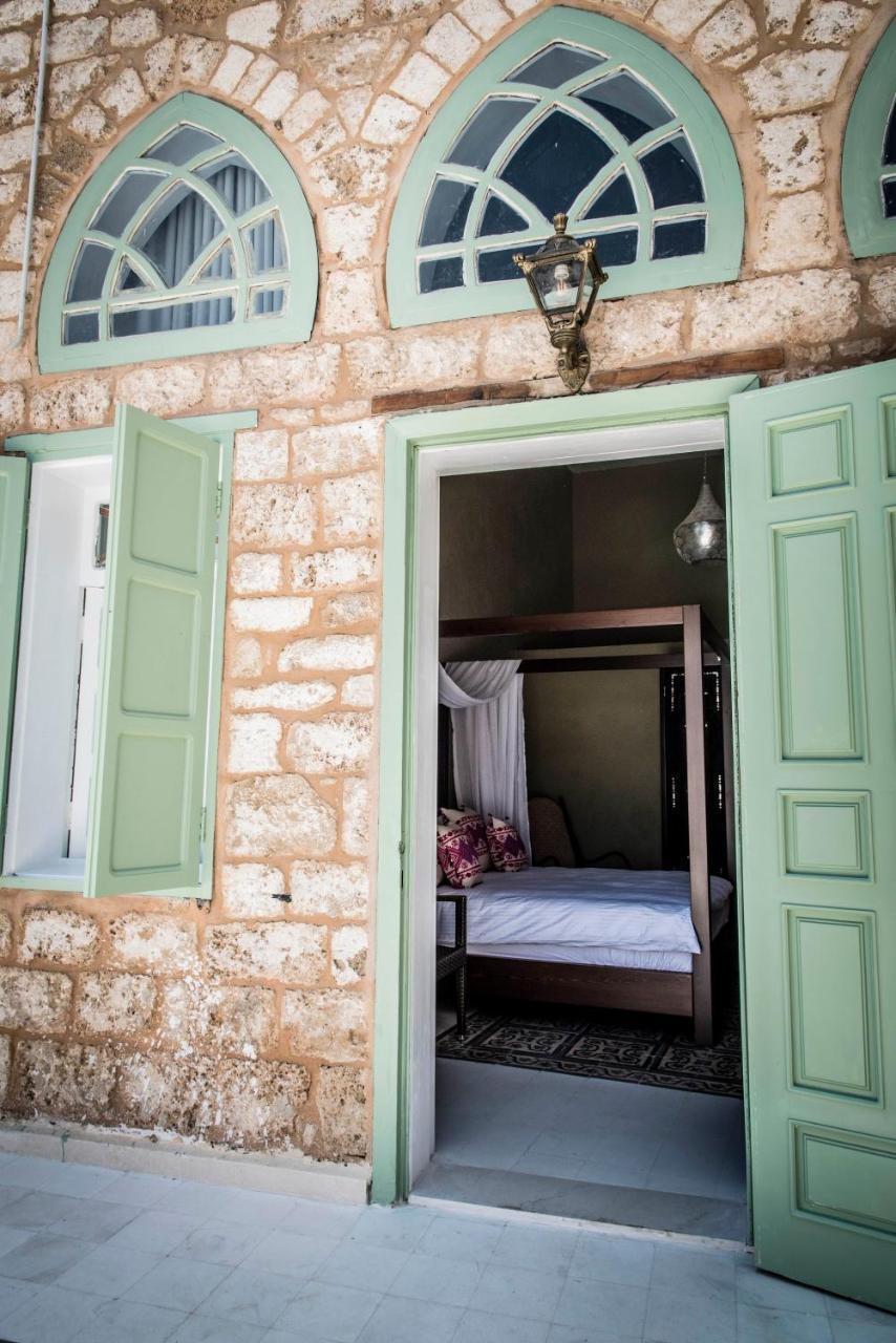 Dar Camelia Bed & Breakfast Tyre Bagian luar foto
