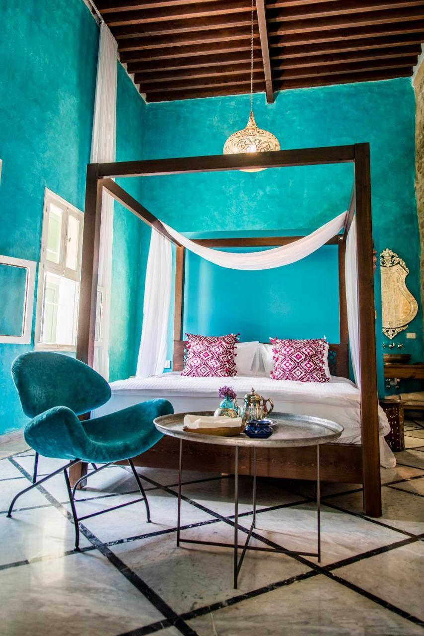 Dar Camelia Bed & Breakfast Tyre Bagian luar foto
